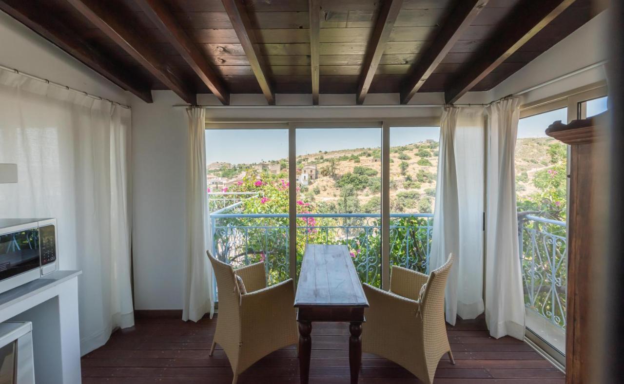 Adamos Hotel Apartments 托其 外观 照片