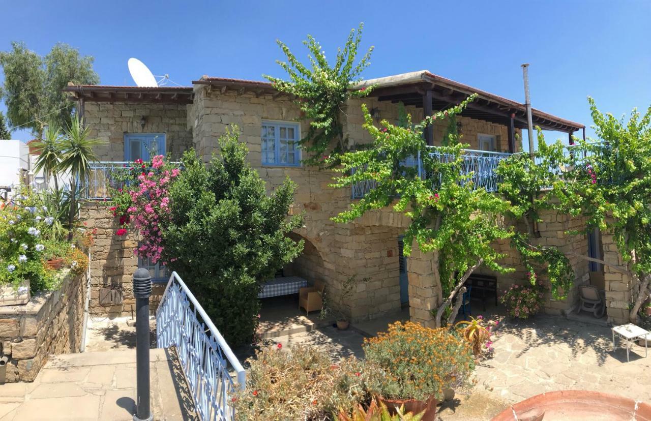 Adamos Hotel Apartments 托其 外观 照片